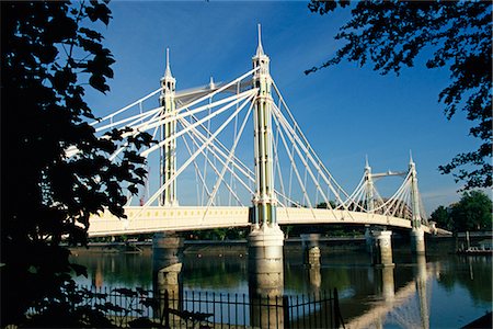 simsearch:841-03031590,k - Royal Albert Bridge in Chelsea, London, England, Vereinigtes Königreich, Europa Stockbilder - Lizenzpflichtiges, Bildnummer: 841-02831366