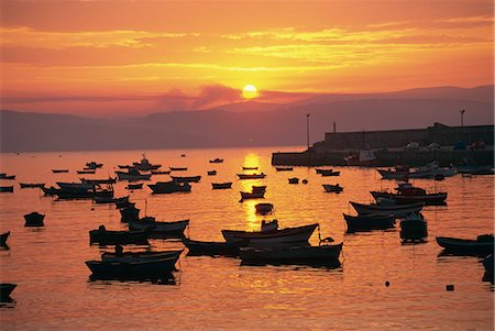 simsearch:855-03254870,k - Fishing boats in harbour, Finisterre (Fisterra), Galicia, Spain, Europe Foto de stock - Con derechos protegidos, Código: 841-02831373