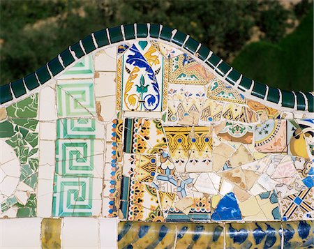 parque güell - Gaudi's mosaics, Guell Park, Barcelona, Catalonia, Spain, Europe Foto de stock - Con derechos protegidos, Código: 841-02832352