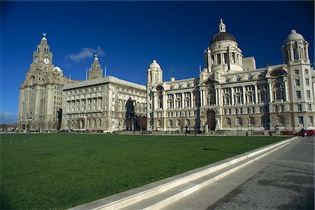 simsearch:841-02832301,k - Liver Building and Mersey Docks and Harbour Board Building, Pier Head, Liverpool, Merseyside, England, United Kingdom, Europe Stock Photo - Rights-Managed, Code: 841-02832365