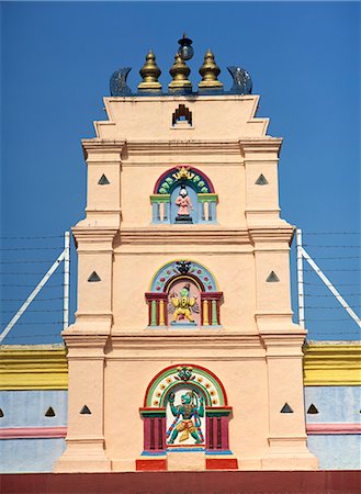 simsearch:841-02705305,k - Tower of the Hindu Temple, Sri Pogyatha Vinoyagar in Chinatown, Melaka, Malaysia, Southeast Asia, Asia Stock Photo - Rights-Managed, Code: 841-02832454