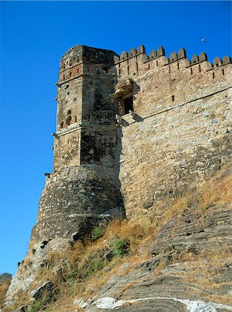 Watchtower and walls guarding approach to Badal Mahal (Cloud Palace), Kumbalgarh Fort, Rajasthan state, India, Asia Stock Photo - Rights-Managed, Code: 841-02832496