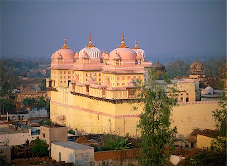 pictures of landmark of madhya pradesh - Ram Raja Temple 20km south of Jhansi, Madhya Pradesh state, India, Asia Stock Photo - Rights-Managed, Code: 841-02832505