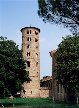 simsearch:841-03032969,k - Campanile beside Basilica of Sant Apollinare in Classe, dating from 6th century, in open country southeast of Ravenna, Emilia-Romagna, Italy, Europe Stock Photo - Rights-Managed, Code: 841-02832576