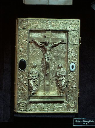 simsearch:841-02709032,k - Gold book binding dating from the 16th century showing Christian scene of crucifixion, Treasury of Ste. Foy, Conques, Midi-Pyrenees, France, Europe Stock Photo - Rights-Managed, Code: 841-02832628