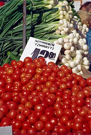 finland food - Tomatoes and salad onions on sale at a vegetable market in Helsinki, Finland, Scandinavia, Europe Stock Photo - Rights-Managed, Code: 841-02832765