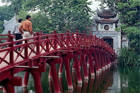 Ngoc Son Temple bridge, Hoan Kiem lake, Hanoi, Vietnam, Indochina, Southeast Asia, Asia Stock Photo - Rights-Managed, Code: 841-02899235