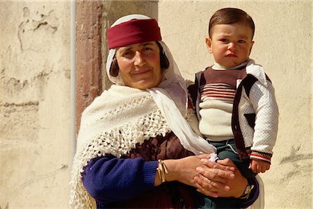 siria - Woman and child, near Bosra, Syria, Middle East Foto de stock - Con derechos protegidos, Código: 841-02899340