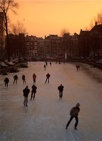 Patinage sur Keizersgracht, Amsterdam, Pays-Bas, Europe Photographie de stock - Rights-Managed, Code: 841-02899373