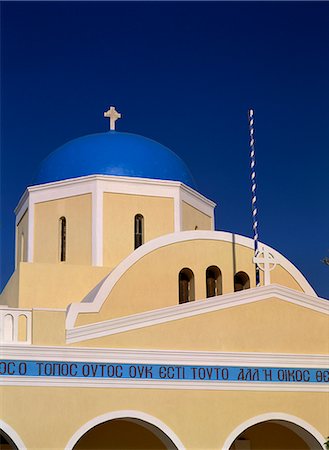 simsearch:841-02831200,k - Church with inscription and blue dome, in the village of Oia, Santorini (Thira), Cyclades, Greek Islands, Greece, Europe Foto de stock - Con derechos protegidos, Código: 841-02899427