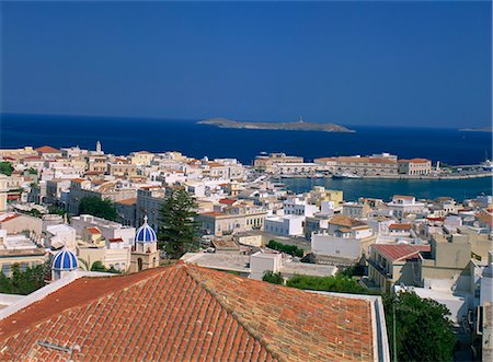 simsearch:841-02903559,k - Aerial view over the town and harbour of Ermoupoli, Syros (Siros), Cyclades, Greek Islands, Greece, Eurpoe Foto de stock - Con derechos protegidos, Código: 841-02899432