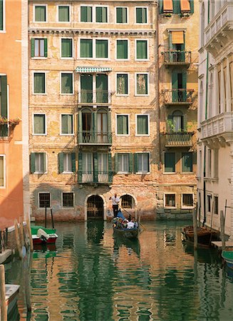 simsearch:841-06449044,k - Tourists in a gondola on a canal in Venice, Veneto, Italy, Europe Stock Photo - Rights-Managed, Code: 841-02899444