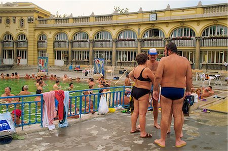 szchenyi baths - Bathers at the Szechenyi Baths in Budapest, Hungary, Europe Stock Photo - Rights-Managed, Code: 841-02899542