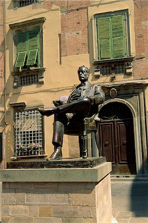 Statue of Puccini, Lucca, Tuscany, Italy, Europe Foto de stock - Con derechos protegidos, Código: 841-02899701