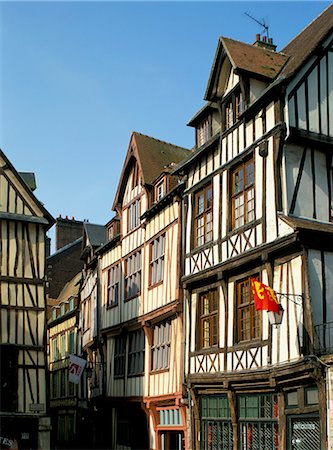 rouen - Timbered buildings in the old town, Rouen, Normandy, France, Europe Foto de stock - Con derechos protegidos, Código: 841-02899736