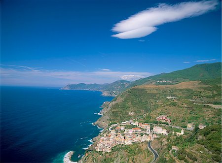 simsearch:841-03033289,k - Aerial view of town of Riomaggiore, Cinque Terre, UNESCO World Heritage Site, Liguria, Italy, Europe Foto de stock - Con derechos protegidos, Código: 841-02899781