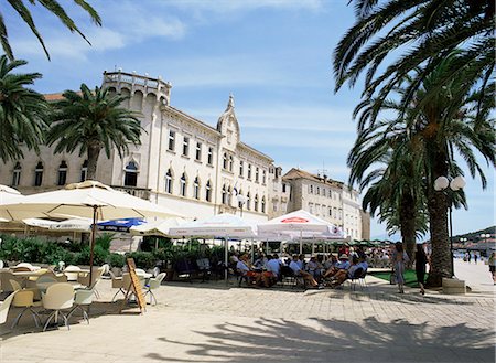 simsearch:841-02831132,k - Cafés direkt am Meer in Trogir, dalmatinische Küste, Dalmatien, Kroatien, Europa Stockbilder - Lizenzpflichtiges, Bildnummer: 841-02899816