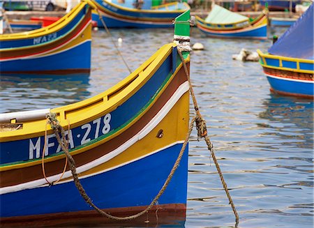 simsearch:841-02704358,k - Colourful boat in Marsaxlokk, Malta, Mediterranean, Europe Foto de stock - Con derechos protegidos, Código: 841-02899835