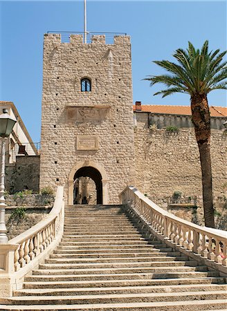 simsearch:841-02831502,k - The Land Gate, Korcula Old Town, Korcula, Dalmatia, Croatia, Europe Stock Photo - Rights-Managed, Code: 841-02899867