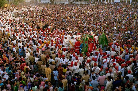 Crowds gathering to see a performance of the Ramlilla, Varanasi, Uttar Pradesh state, India, Asia Stock Photo - Rights-Managed, Code: 841-02900231