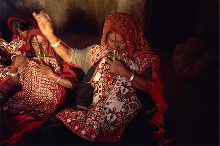 Muslim Jat tribes with gold nose rings, famous for embroidery work, Kutch district, Gujarat state, India, Asia Stock Photo - Rights-Managed, Code: 841-02900448