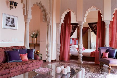 simsearch:841-02900670,k - Suite de chambre à coucher, Usha Kiran Palace Hotel, Gwalior, l'état de Madhya Pradesh, Inde, Asie Photographie de stock - Rights-Managed, Code: 841-02900899