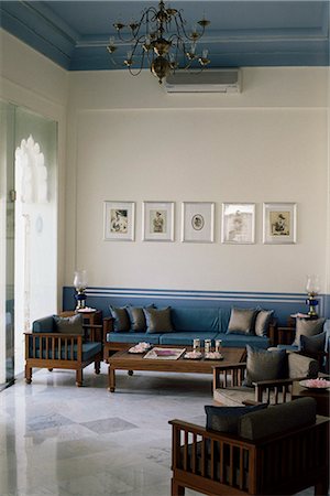 Sitting area in one of the bedroom suites, Usha Kiran Palace Hotel, Gwalior, Madhya Pradesh state, India, Asia Foto de stock - Direito Controlado, Número: 841-02900906