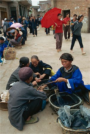 Indigo for sale in the market near Sandu, Guizhou, China, Asia Foto de stock - Con derechos protegidos, Código: 841-02901284