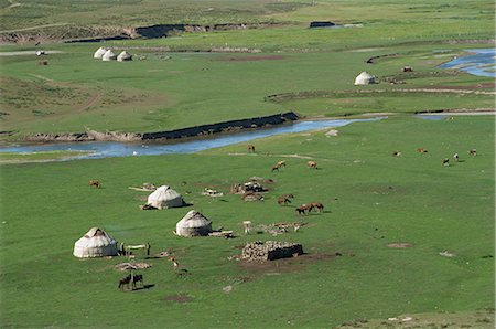 provincia di xinjiang - Kazak yurts in summer pasture, Altay Mountains, northeast Xinjiang, China, Asia Fotografie stock - Rights-Managed, Codice: 841-02901303