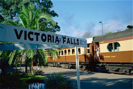 Vapeur Rail Safaris, Station de Victoria Falls, Zimbabwe, Afrique Photographie de stock - Rights-Managed, Code: 841-02901627