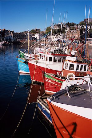 Fishing boats and waterfront, Oban, Argyll, Scotland, United Kingdom, Europe Stock Photo - Rights-Managed, Code: 841-02901837