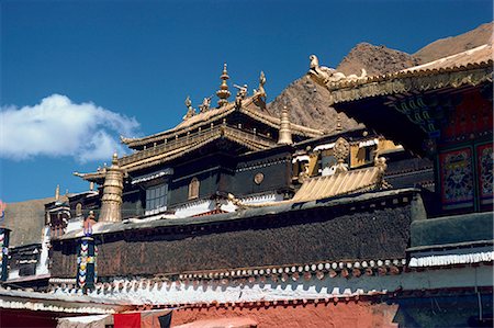 shigatse - The buildings at Tashilumpo monastery at Xigaze, Tibet, China, Asia Stock Photo - Rights-Managed, Code: 841-02901978