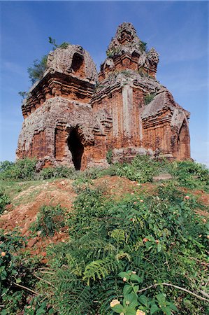 Cham towers, Qui Nhon, Vietnam, Indochina, Southeast Asia, Asia Stock Photo - Rights-Managed, Code: 841-02902596