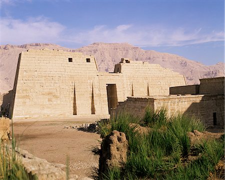 simsearch:841-03032734,k - Mortuary temple of Ramses III, Medinet Habu, Thebes, UNESCO World Heritage Site, Egypt, North Africa, Africa Stock Photo - Rights-Managed, Code: 841-02902679