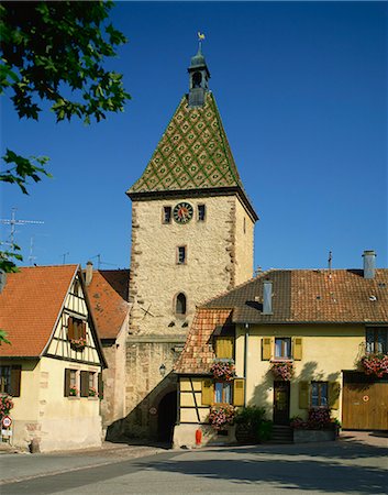 Porte d'entrée et de la tour de l'horloge, Bergheim, Alsace, France, Europe Photographie de stock - Rights-Managed, Code: 841-02902790