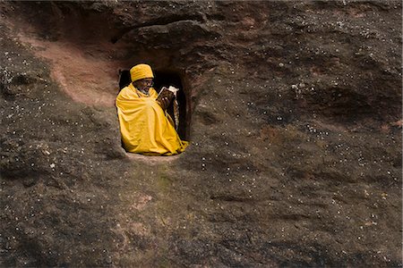 ethiopian clothing - Bet Medhane Alem (Saviour of the World), Lalibela, Ethiopia, Africa Foto de stock - Con derechos protegidos, Código: 841-02903093