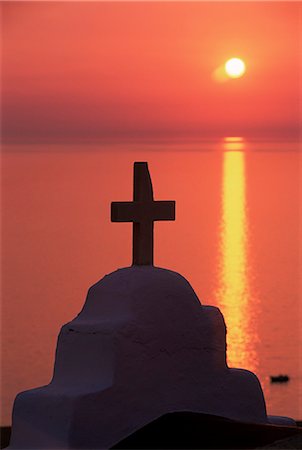 simsearch:841-03673255,k - Église de croix contre le coucher de soleil, île de Mykonos, Chora, Cyclades, Grèce, Europe Photographie de stock - Rights-Managed, Code: 841-02903576