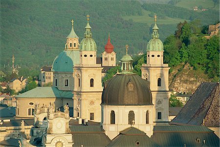 simsearch:841-02710686,k - Kollegienkirche and Cathedral domes, Salzburg, Austria, Europe Fotografie stock - Rights-Managed, Codice: 841-02914790