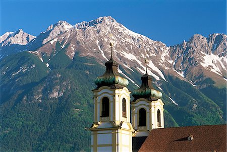 Eglise avec décor de montagne, Innsbruck, Tirol (Tyrol), Autriche, Europe Photographie de stock - Rights-Managed, Code: 841-02914791