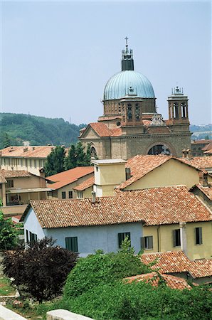 simsearch:841-02914868,k - Rooftops and cathedral, Dogliani, The Langhe, Piedmont, Italy, Europe Stock Photo - Rights-Managed, Code: 841-02914913