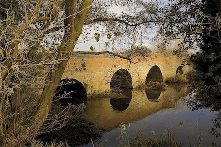 simsearch:841-02915308,k - Medieval bridge over the River Arrow, Alcester, Warwickshire, Midlands, England, United Kingdom, Europe Foto de stock - Con derechos protegidos, Código: 841-02915266