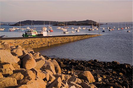 simsearch:841-02915365,k - Boats in the harbour at sunset, Ile Grande, Cote de Granit Rose, Cotes d'Armor, Brittany, France, Europe Stock Photo - Rights-Managed, Code: 841-02915320