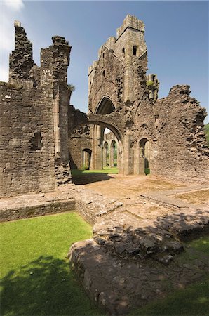 simsearch:841-02902697,k - Abbaye de Prieuré de Llanthony, Vale de Ewyas, montagne noire, Powys, Liverpool, pays de Galles, Royaume-Uni, Europe Photographie de stock - Rights-Managed, Code: 841-02915345