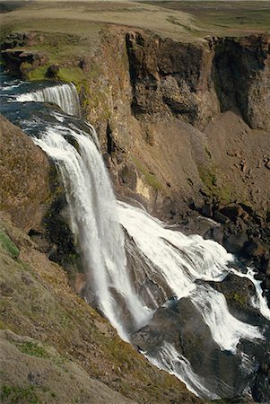 simsearch:841-02706770,k - Fragilsfoss, cascade de basalte en Islande, les régions polaires Photographie de stock - Rights-Managed, Code: 841-02915530