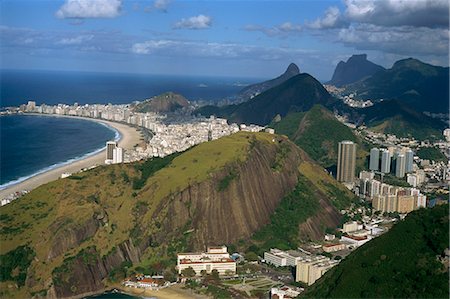 simsearch:841-02722882,k - Surplombant la plage de Copacabana, pain de sucre (Sugar Loaf) montagne, Rio de Janeiro, Brésil, Amérique du Sud Photographie de stock - Rights-Managed, Code: 841-02915570