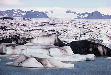 simsearch:841-03031540,k - Icebergs on Jokulsa Lake, Vatnajokull icecap behind, south coast, Iceland, Polar Regions Foto de stock - Con derechos protegidos, Código: 841-02915933