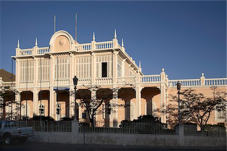 presidential palace - Presidential Palace, Mindelo, Sao Vicente, Cap-Vert îles, Afrique Photographie de stock - Rights-Managed, Code: 841-02916225