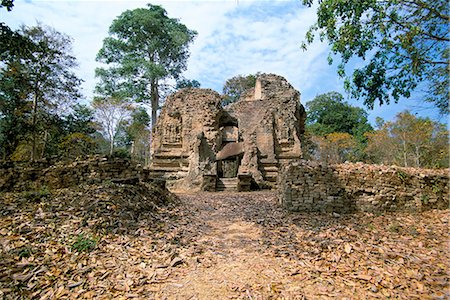 Pre-Ankorian site of Sambor Prei Kuk, Prasat Sambor complex, Kompong Thom, Cambodia, Indochina, Southeast Asia, Asia Stock Photo - Rights-Managed, Code: 841-02916479