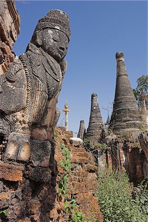 simsearch:841-02901813,k - Kakku ruines bouddhiques, censée contenir plus de deux mille stupas de brique et de latérite, une légende prétend que les premiers stûpas furent érigés au XIIe siècle par Alaungsithu, roi de Bagan (Pagan), l'État Shan, au Myanmar (Birmanie), Asie Photographie de stock - Rights-Managed, Code: 841-02916586