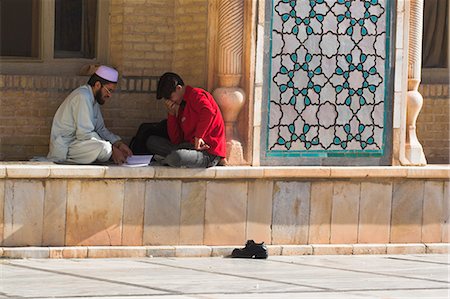 simsearch:841-02916719,k - Men sitting in courtyard of Friday Mosque or Masjet-eJam, Herat, Herat Province, Afghanistan, Asia Stock Photo - Rights-Managed, Code: 841-02916728